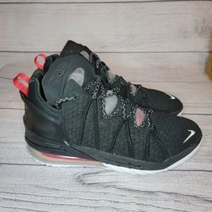 Nike Lebron XVIII 18 Men's Sneakers CQ9283 001 SZ 11.5